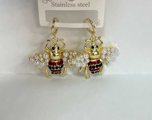 Bee Earrings Gold with Pearls
