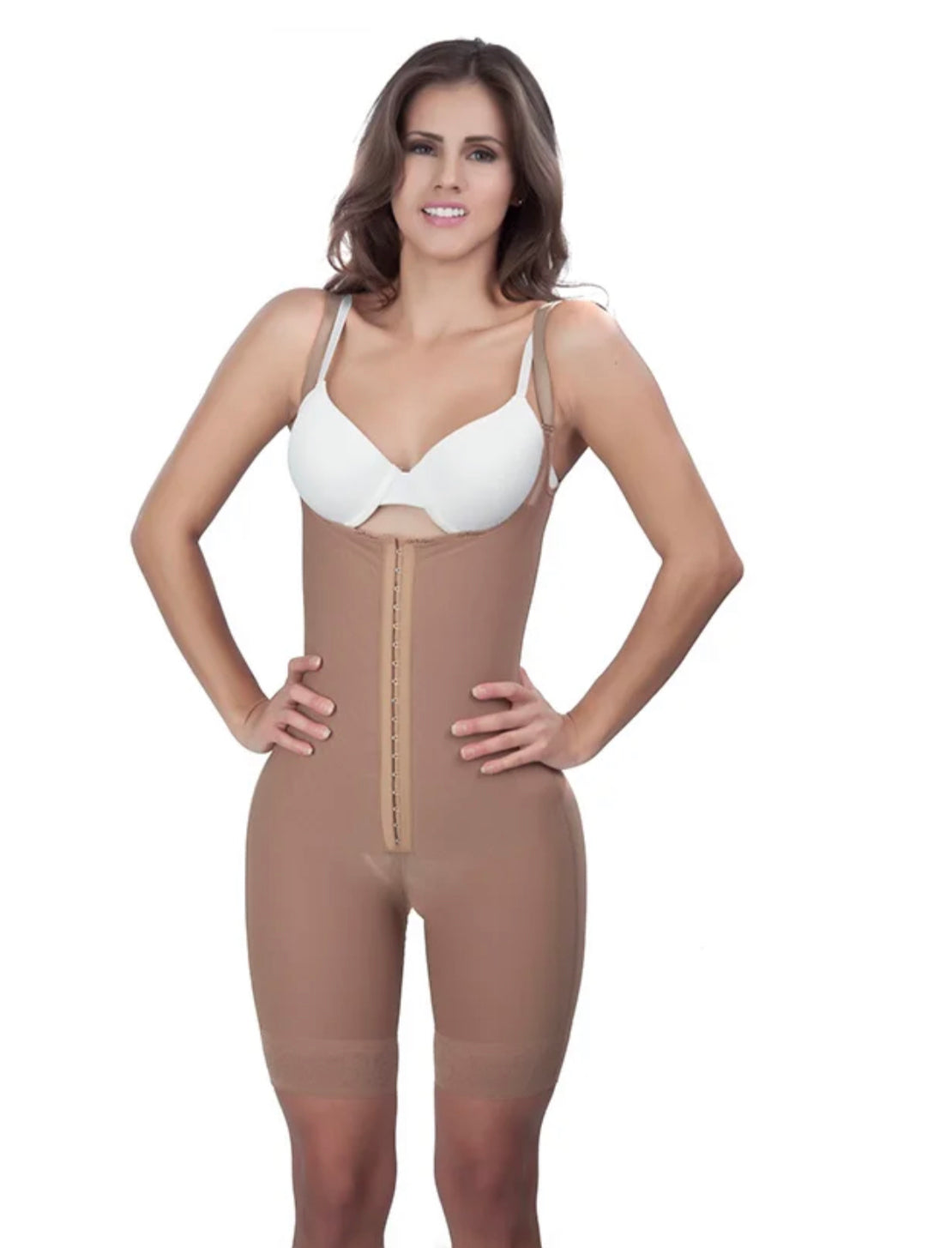 1647 - Bodyshaper Thin Strap half leg Lycra buttocs